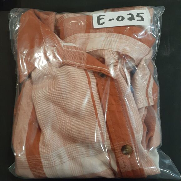 So Womens Size XL Rust Orange Plaid Long Sleeve Button Up Lightweight Shirt - Picture 7 of 7